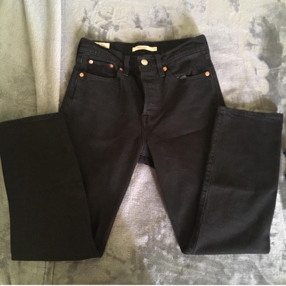 Levi's Black Ankle & Cropped Jeans
